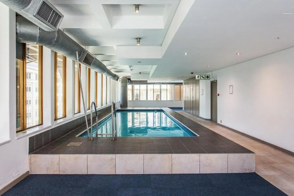 Skyline Luxretreat- Stylish Comfort- Pool-Gym 1008 Città del Capo Appartamento