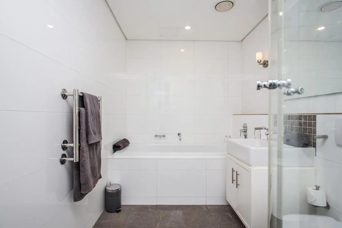 Skyline Luxretreat- Stylish Comfort- Pool-Gym 1008 Città del Capo Appartamento